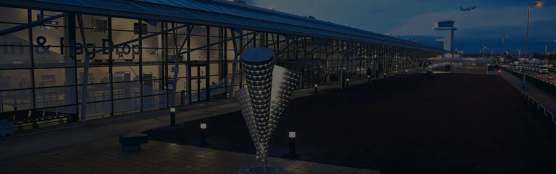 Southend Airport Taxi Prices from £28 - London Airport Taxi
