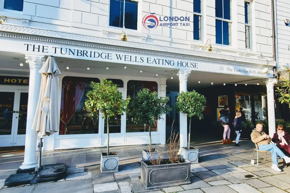 Tunbridge Wells to Gatwick Airport Taxi Transfer Service
