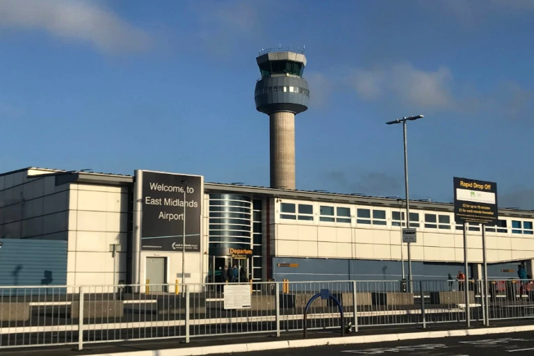 East Midlands Airport Taxi Transfer Service